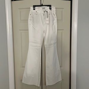 Judy Blue White Flare Jean, size 9/29, NWT